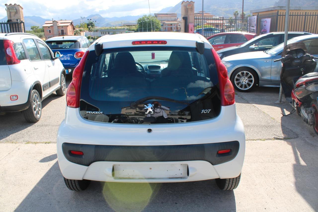 Peugeot 107 1.0 68CV 5p. Plaisir