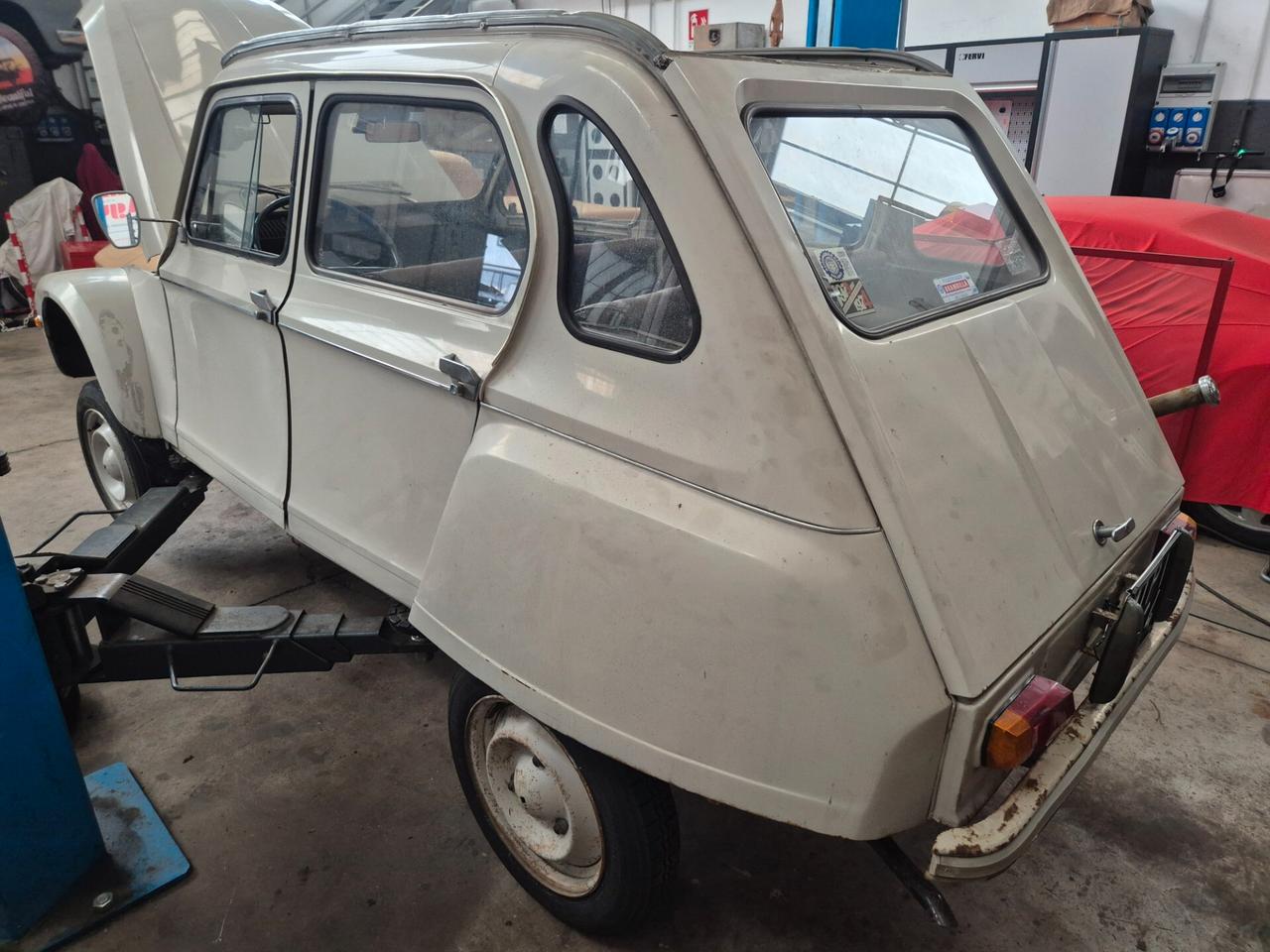 Citroen Dyane 2 cv AYA 2A