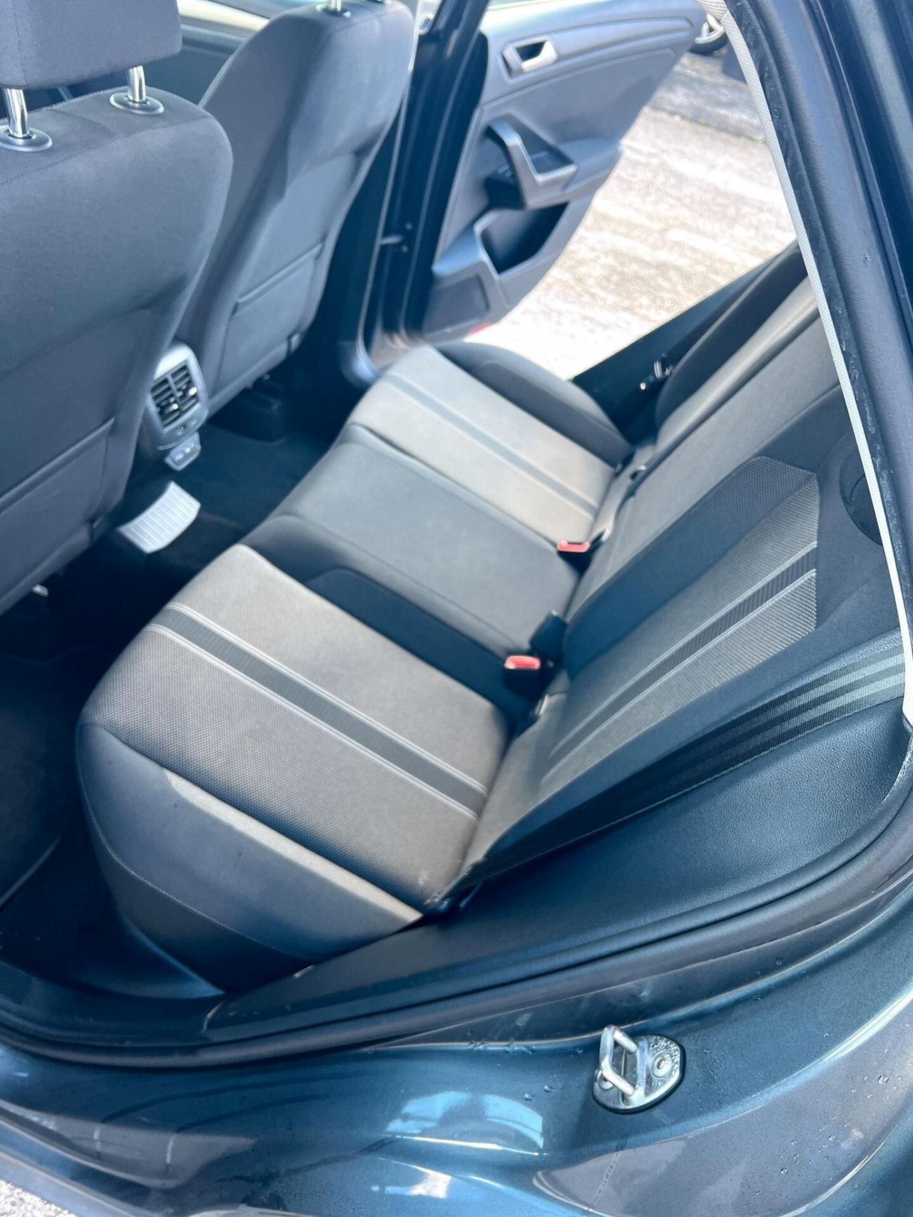 Volkswagen T-Roc 2.0 TDI SCR Business NEO PATENTATI