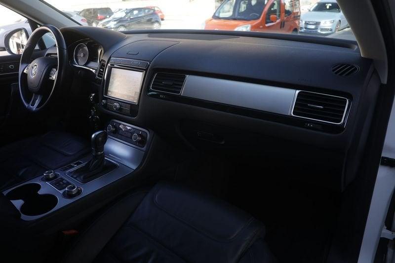 Volkswagen Touareg Volkswagen Touareg 3.0 V6 tdi Executive 204cv tiptronic 150KW ANNO 2015