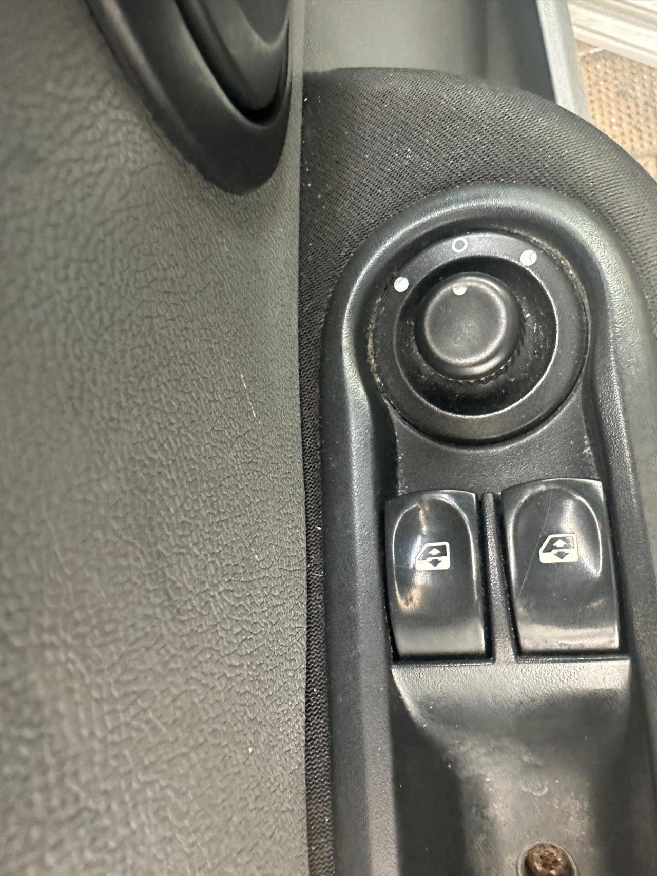 Renault Clio, 1.2 Benz, Euro 4, si neopat