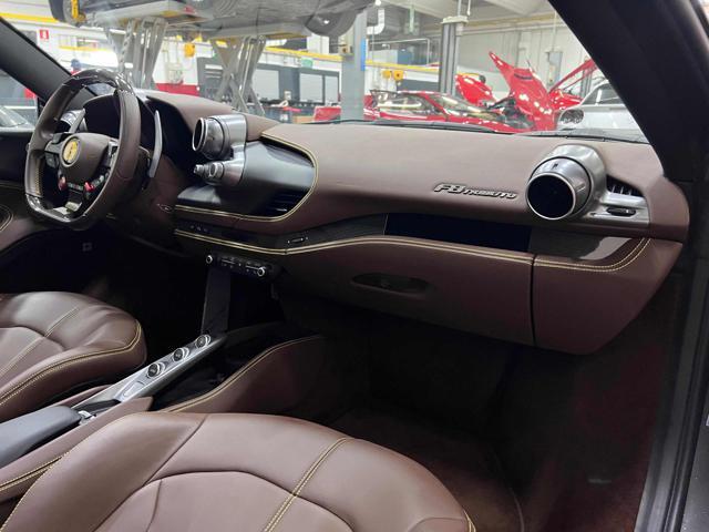 FERRARI F8 CARBON|LIFT|CARPLAY|SURROUND