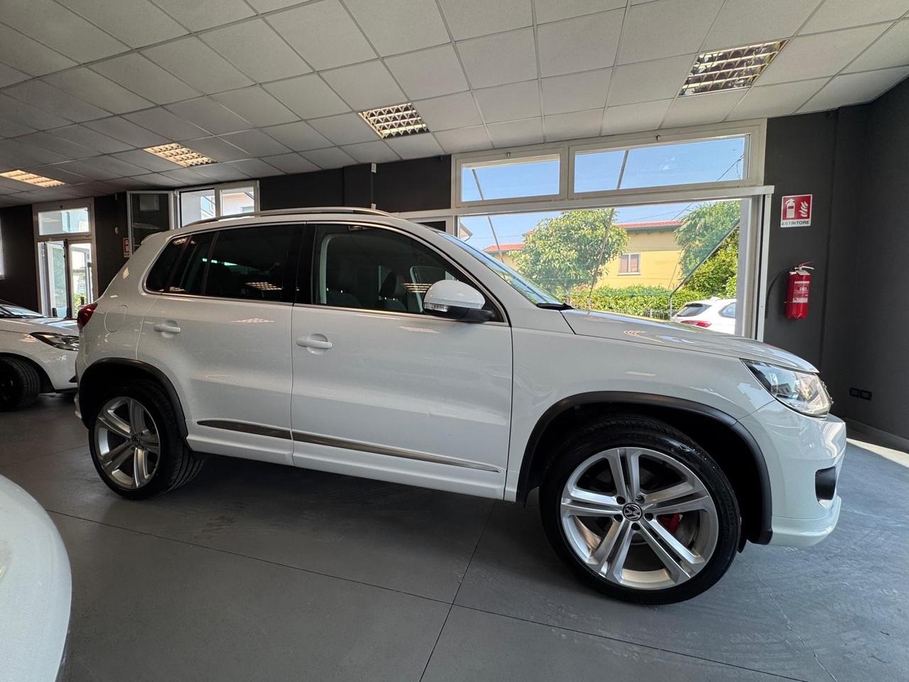 Volkswagen Tiguan 2.0 TDI 177CV 4MOT. DSG Business R-Line BMT