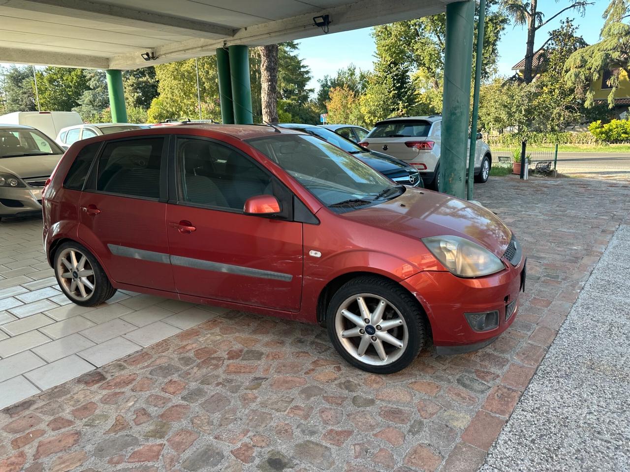 Ford Fiesta 1.2 METANO NEOPATENTATI