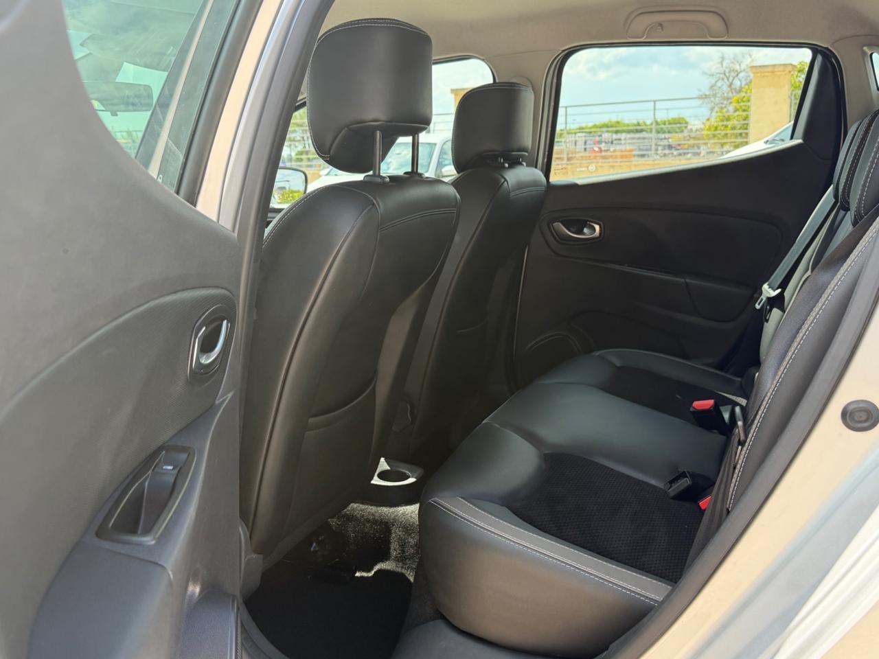 Renault Clio dCi 8V 75 CV Start&Stop 5 porte Energy Intens