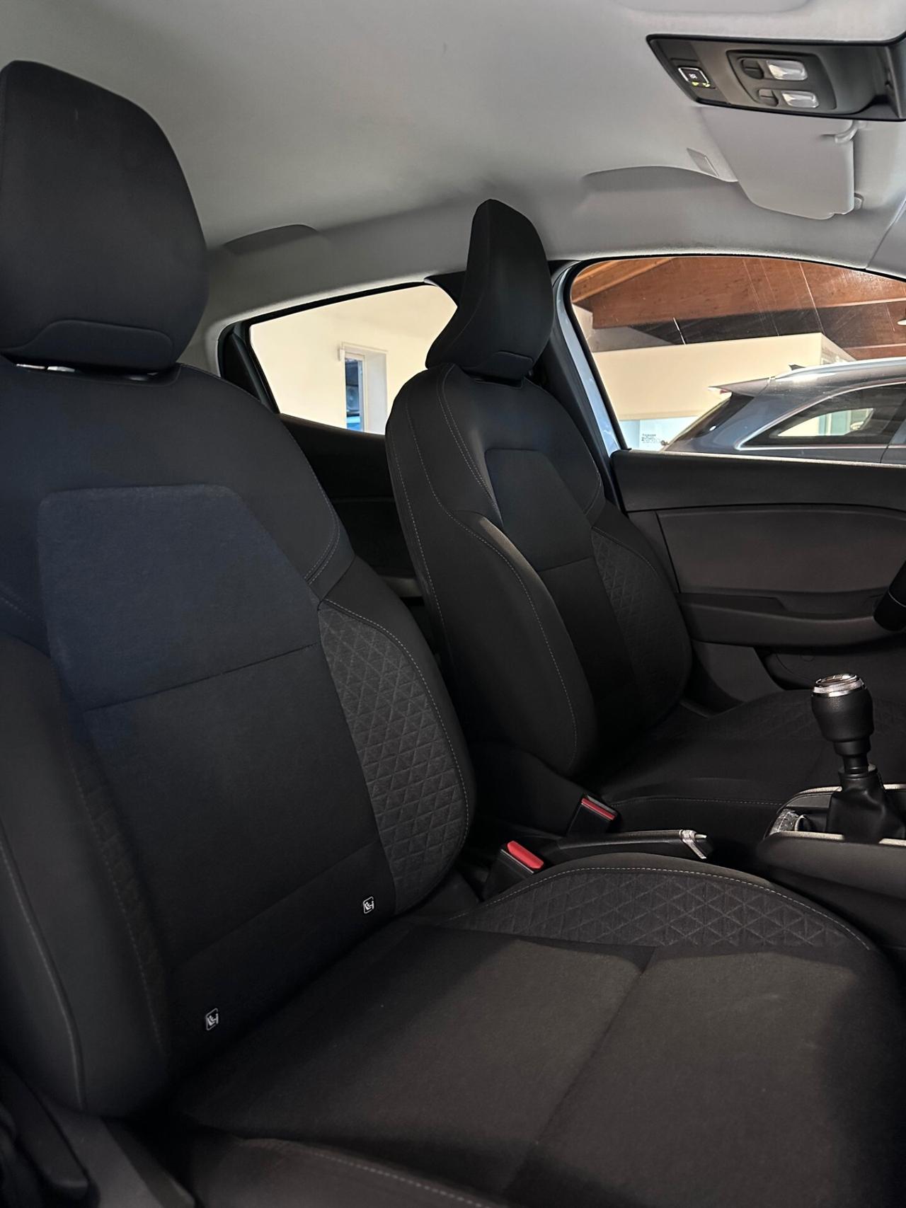 RENAULT CLIO BLUE DCI 100 CV 5 porte Evolution OK NEOPATENTATI