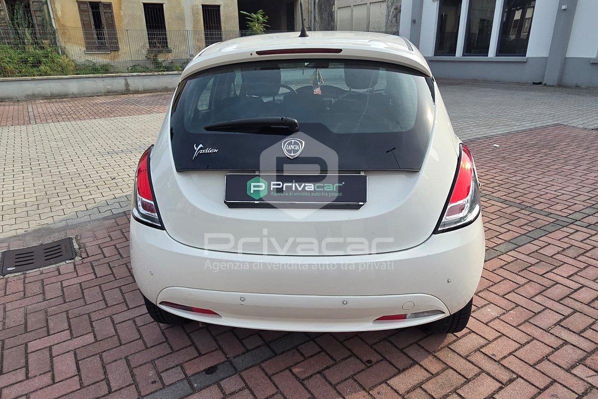 LANCIA Ypsilon 1.2 69 CV 5 porte Silver
