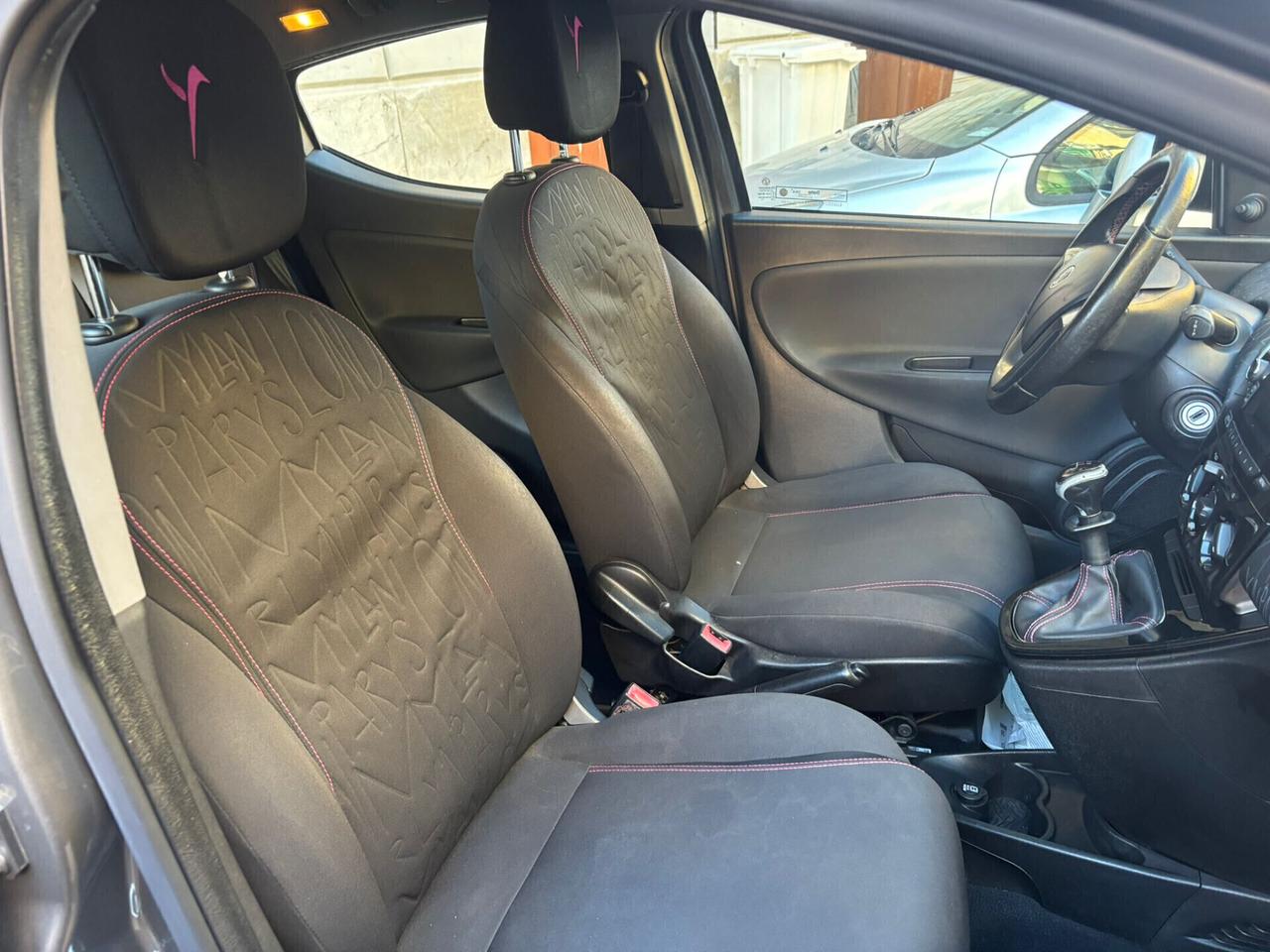 Lancia Ypsilon 1.2 69 CV Elefantino NEOPATENTATI FINANZIABILE