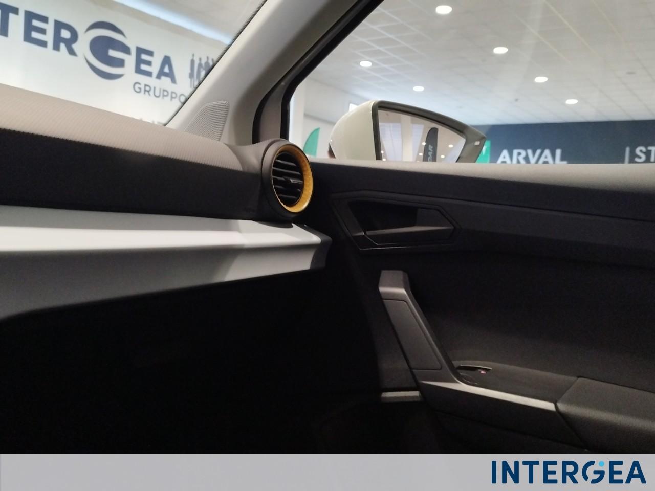SEAT Arona 1.0 tgi Reference 90cv