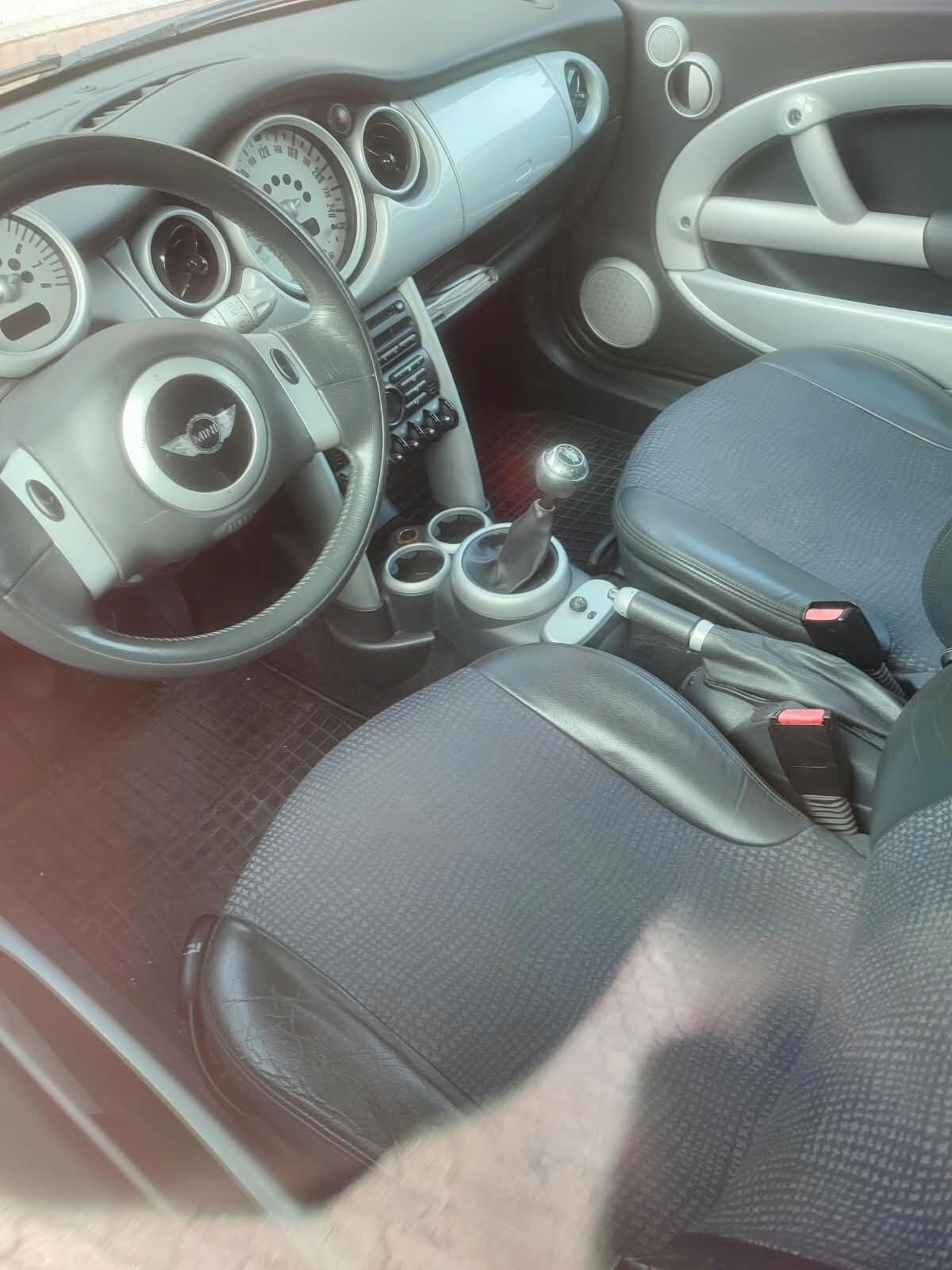 Mini 1.6 16V Cooper