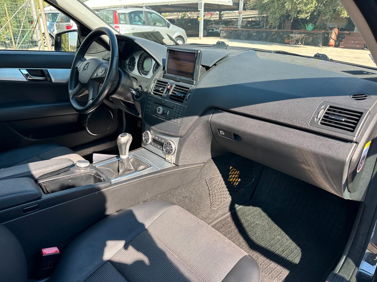 Mercedes-benz C 200 CDI BlueEFFICIENCY Avantgarde
