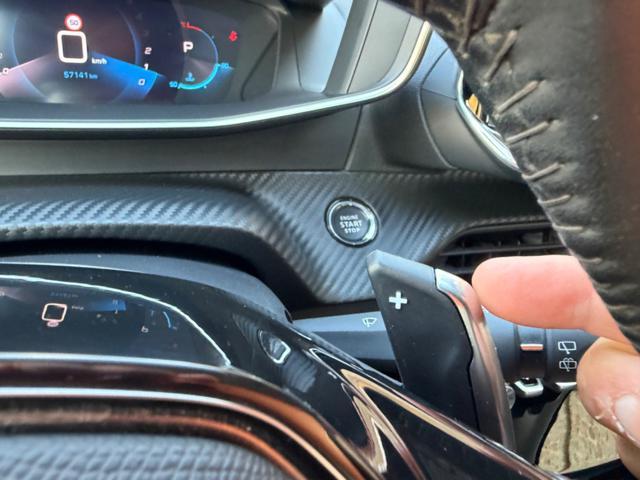 PEUGEOT 208 100CV ALLURE AUTOMATICA+TOTAL BLACK+F1+NAVI