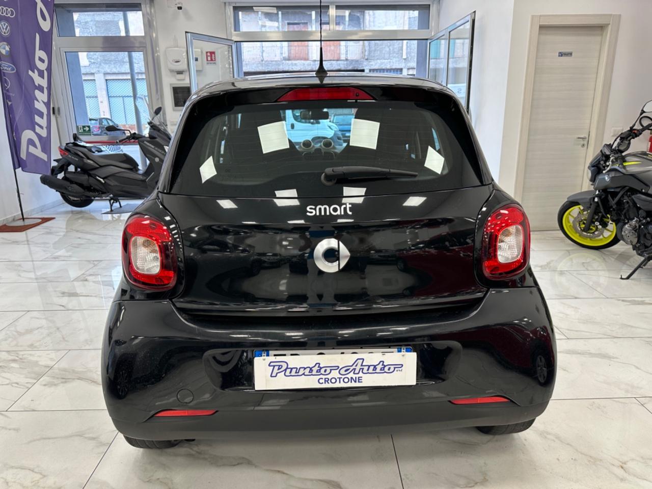 Smart ForFour 70 1.0 twinamic Youngster