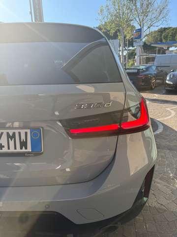 BMW 330 330d Touring mhev 48V xdrive MSport auto
