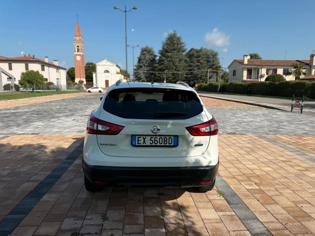 Nissan Qashqai 1.6 dCi 2WD Tekna full optional
