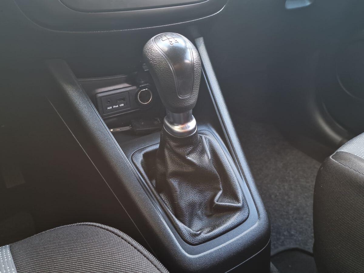 KIA VENGA 1.4 COOL