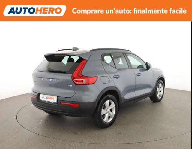 VOLVO XC40 T2 Geartronic Momentum Core