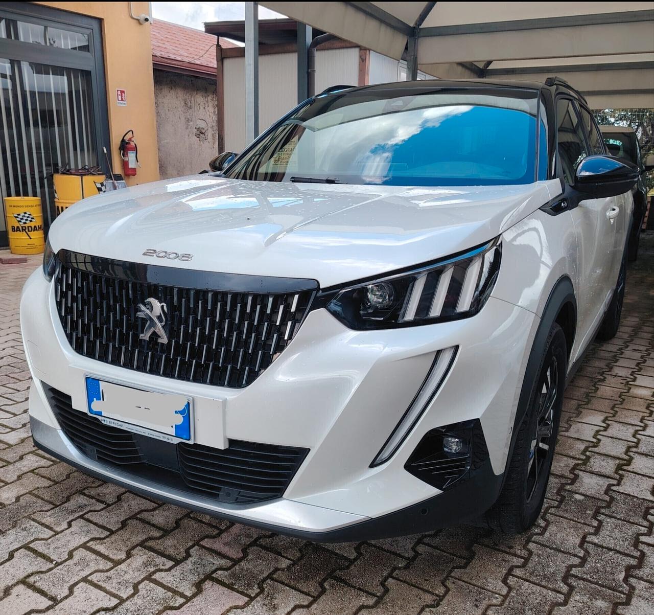 Peugeot 2008 PureTech 130 S&S GT-LINE
