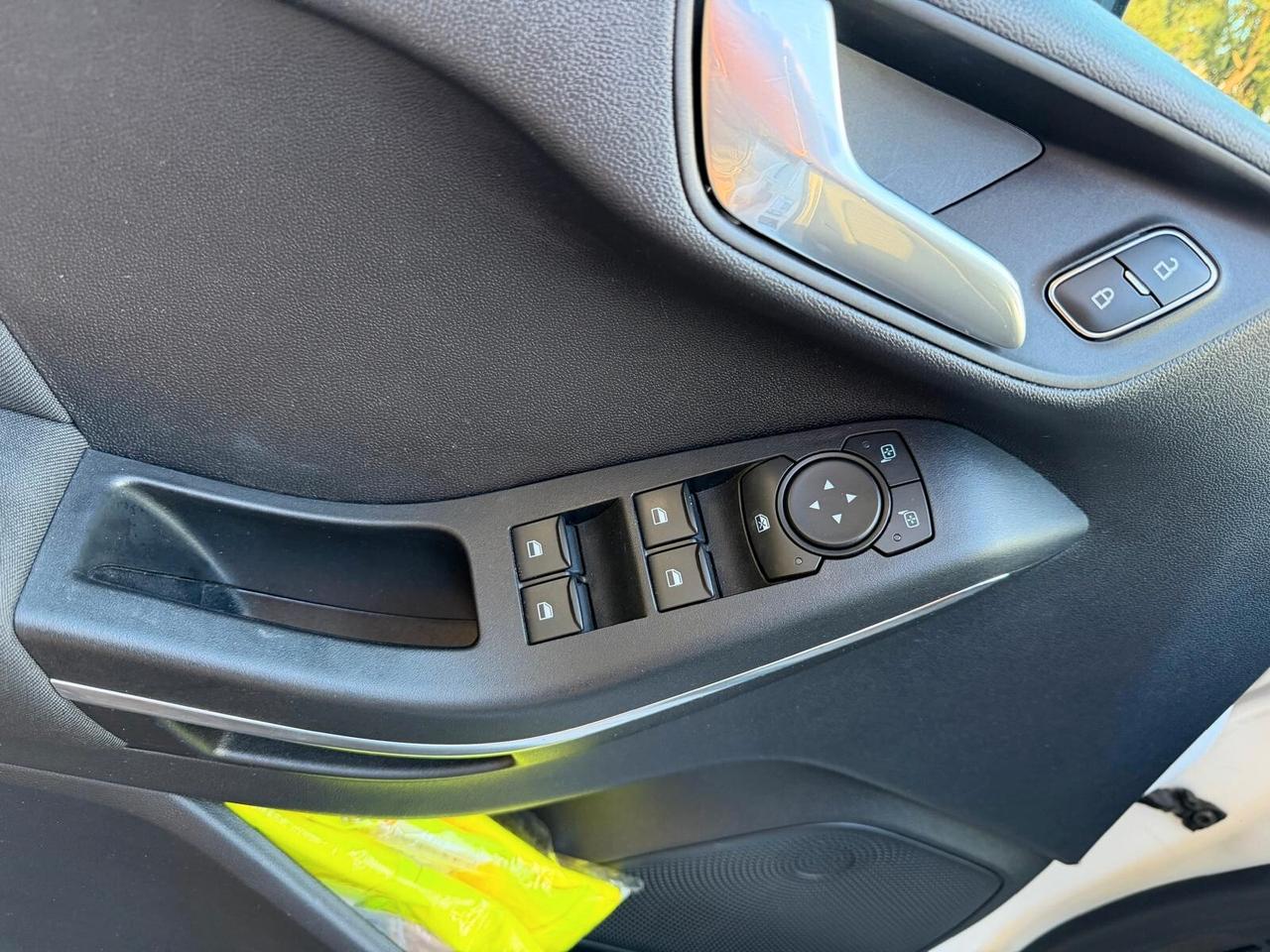 Ford Fiesta 1.1 75 CV 5 porte Titanium X NEOPATENTATI