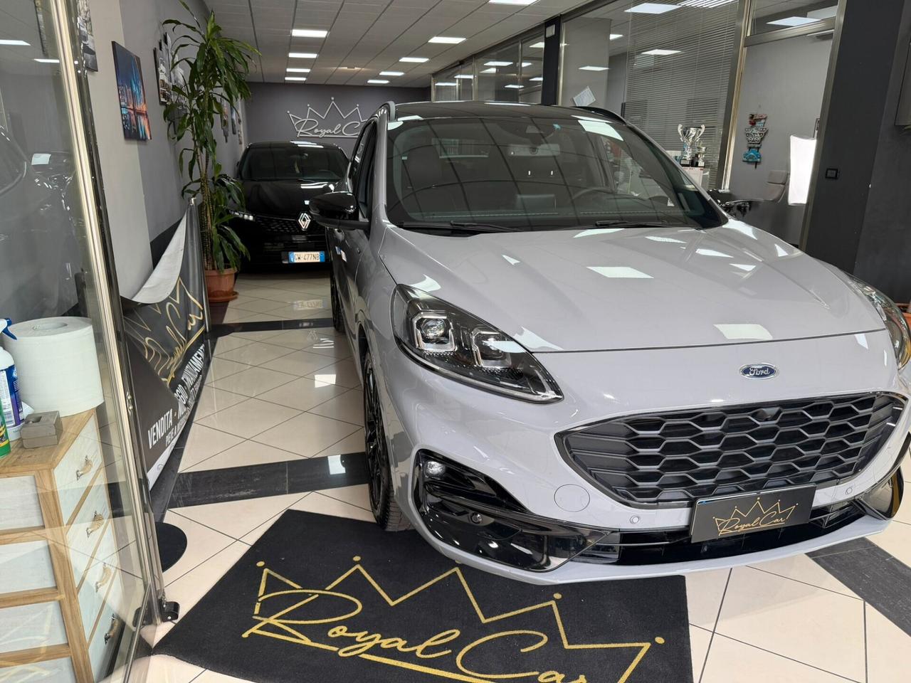 Ford Kuga 2.5 Full Hybrid CVT ST-Line