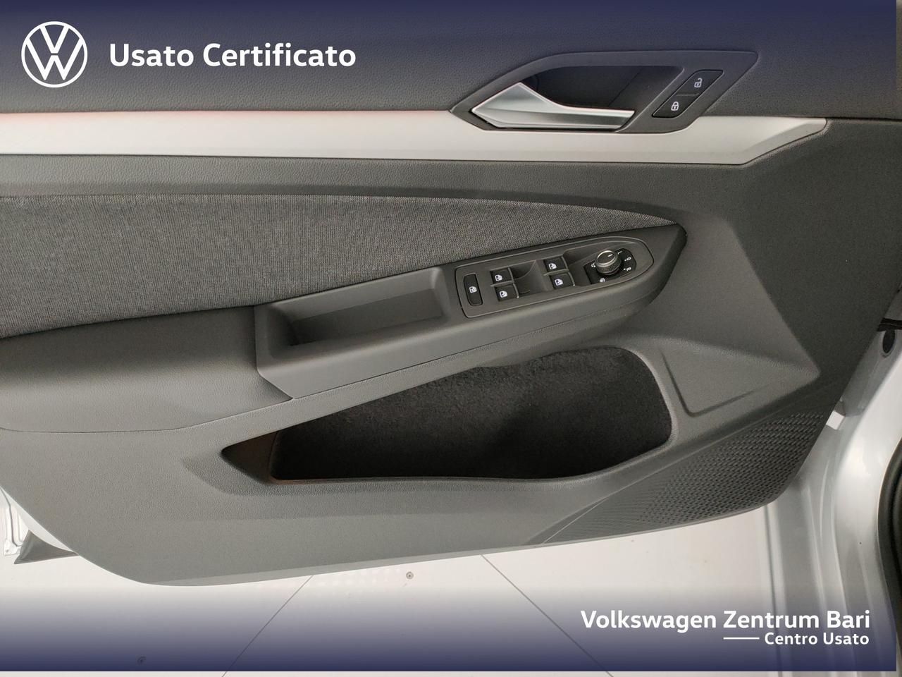 Volkswagen Golf 2.0 tdi life 115cv dsg