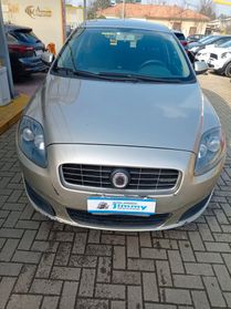 Fiat Croma 1.9 Multijet Emotion