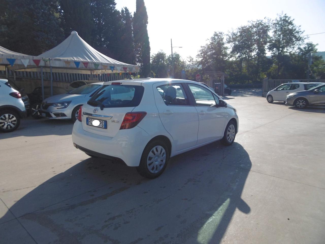 Toyota Yaris 1.0 5 porte Active
