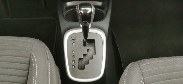 TOYOTA Yaris 1.5 Hybrid 5 porte Business