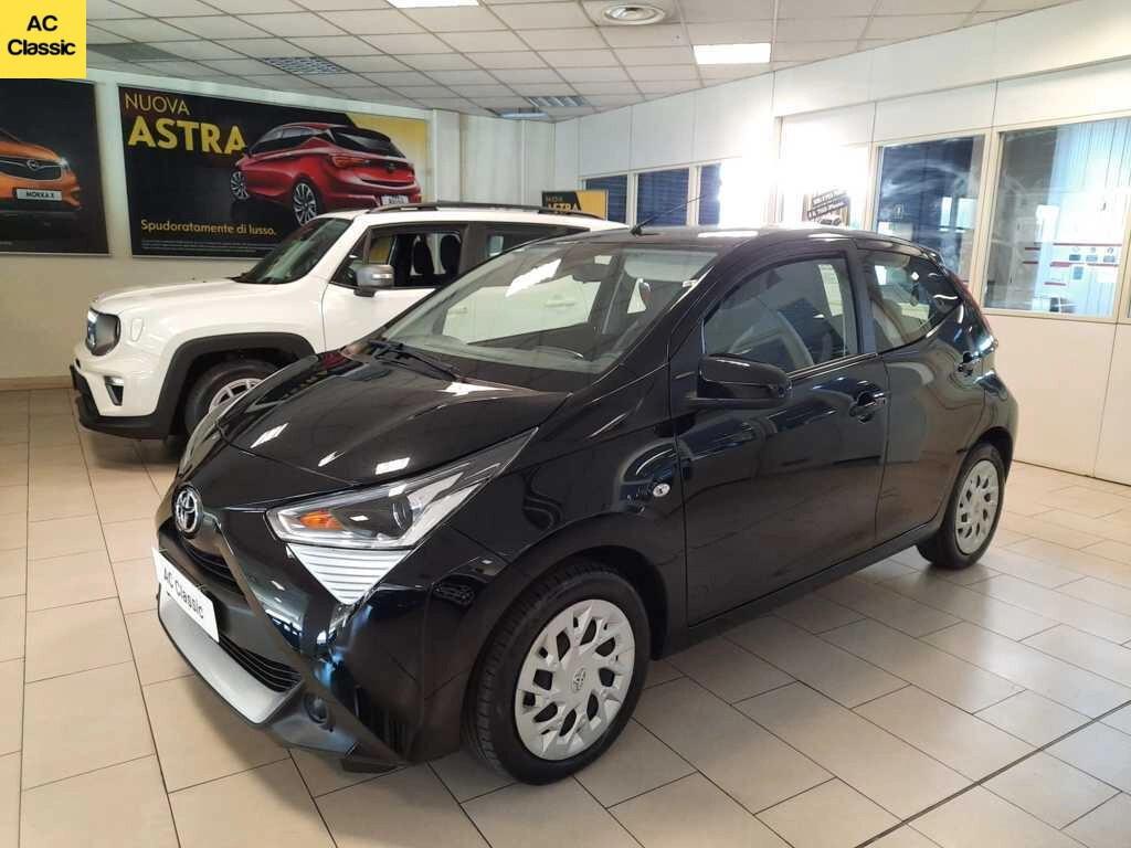 TOYOTA AYGO CONNECT X-COOL 1.0 M-MT (72 CV)