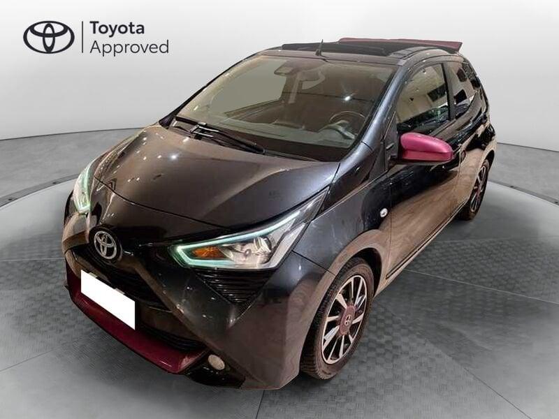 Toyota Aygo 1.0 x-wave grey m-mt 72cv