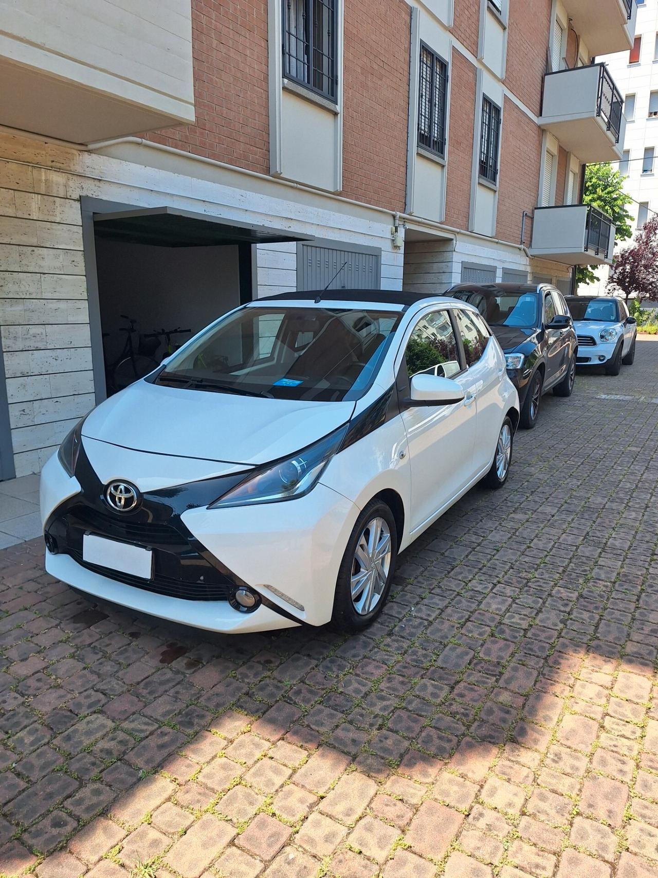 Toyota Aygo X 1.0 VVT-i 72 CV 5 porte . CABRIO