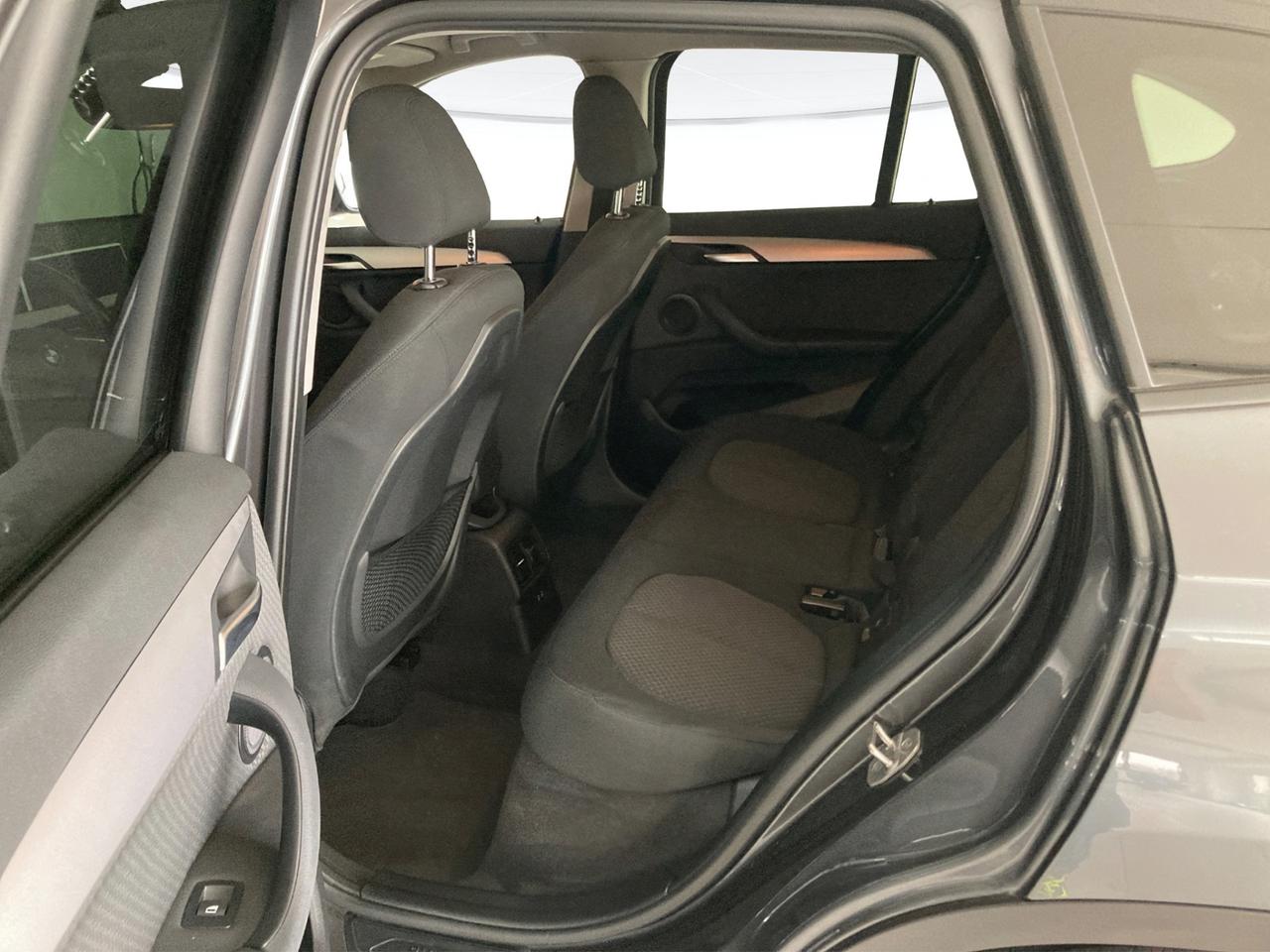 BMW X1 xdrive25e Business Advantage auto