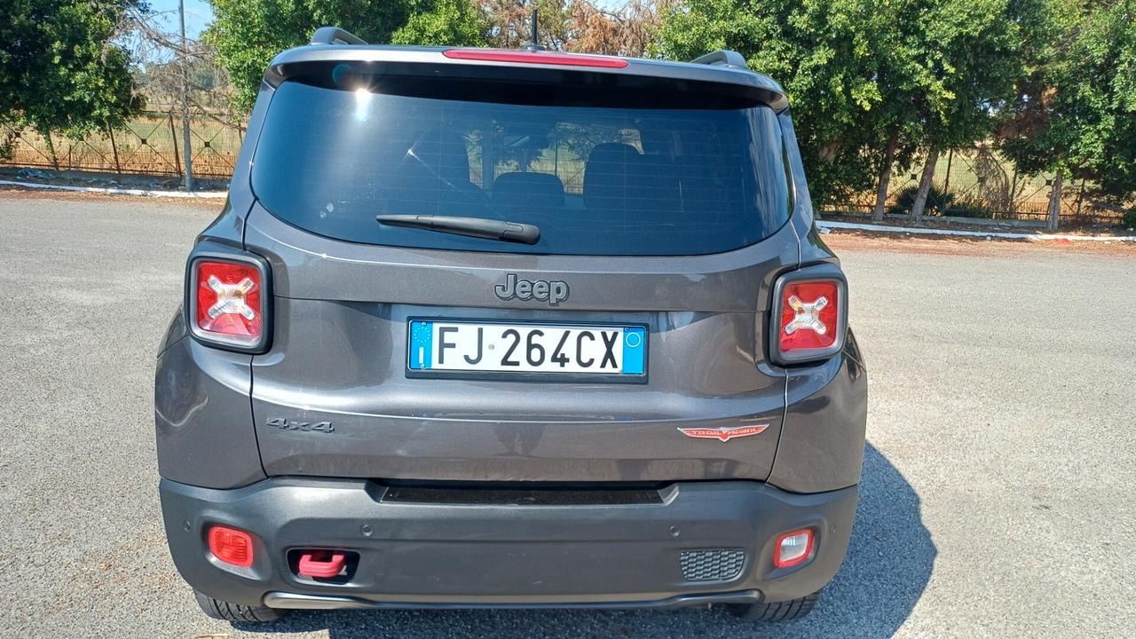 Jeep Renegade 2.0 Mjt 170CV 4WD Active Drive Low Trailhawk