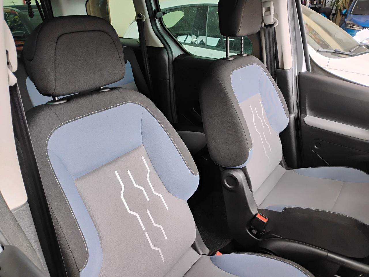 Peugeot Partner Tepee BlueHDi 100 Outdoor