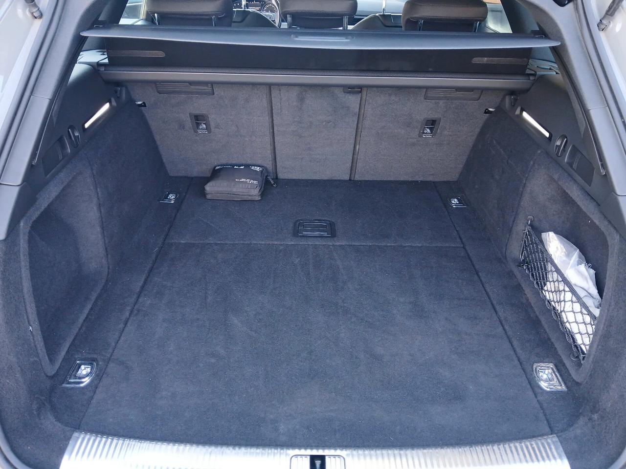 Audi A4 Avant 40 g-tron S tronic line edition metano