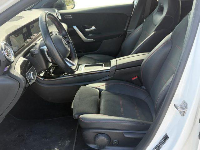 MERCEDES-BENZ A 200 d Automatic AMG Line Premium Night Edition
