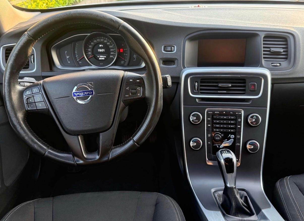 Volvo V60 Geartronic Momentum