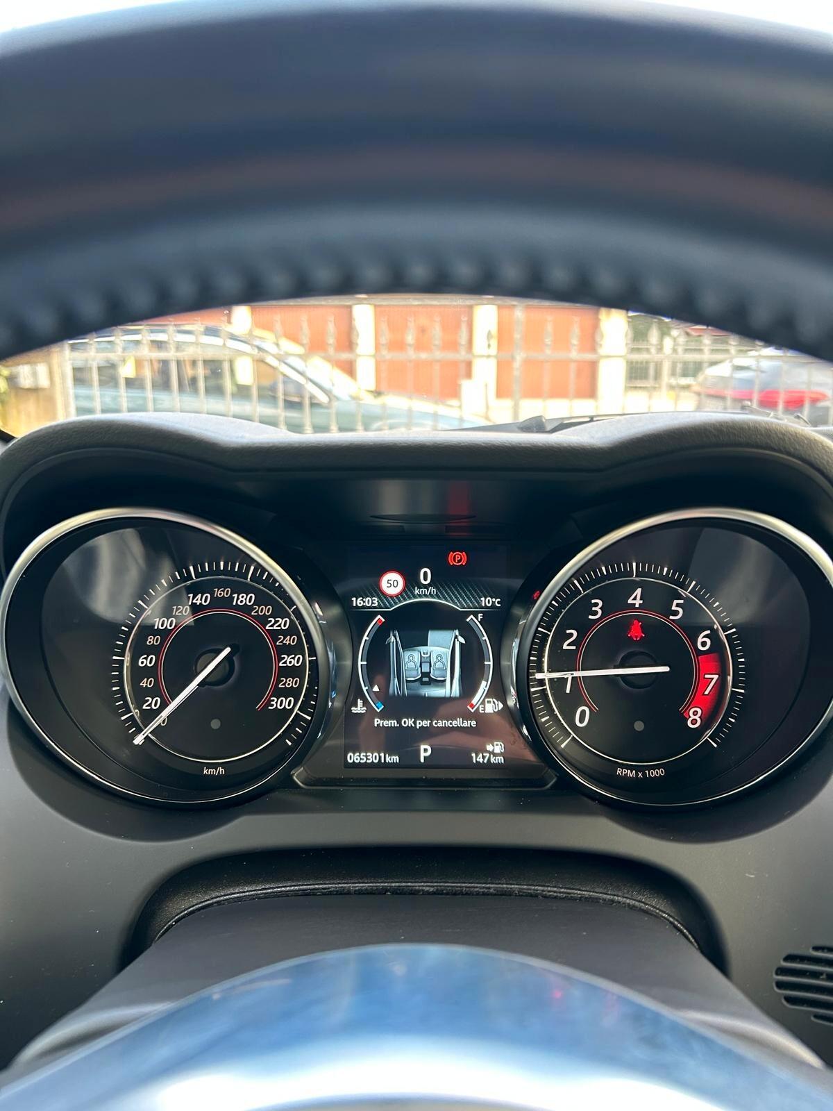 Jaguar F-Type 2.0 i4 RWD 300 CV aut. Coupé R-DYNAMIC