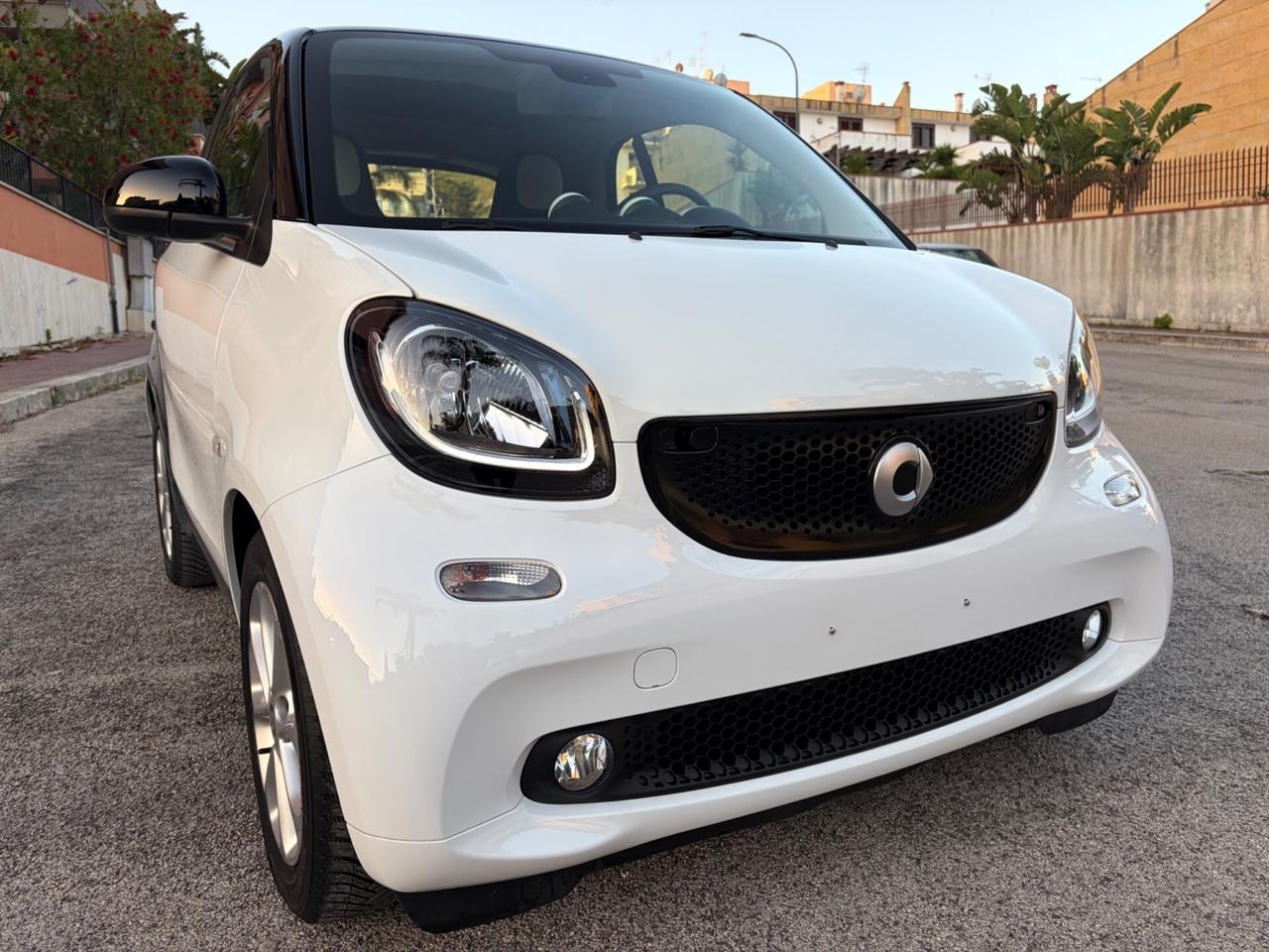 Smart ForTwo 1000 62 kW coupé passion