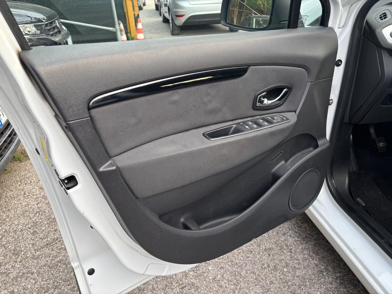 Renault Scenic Scénic 1.6 BENZINA ok Neopatentati