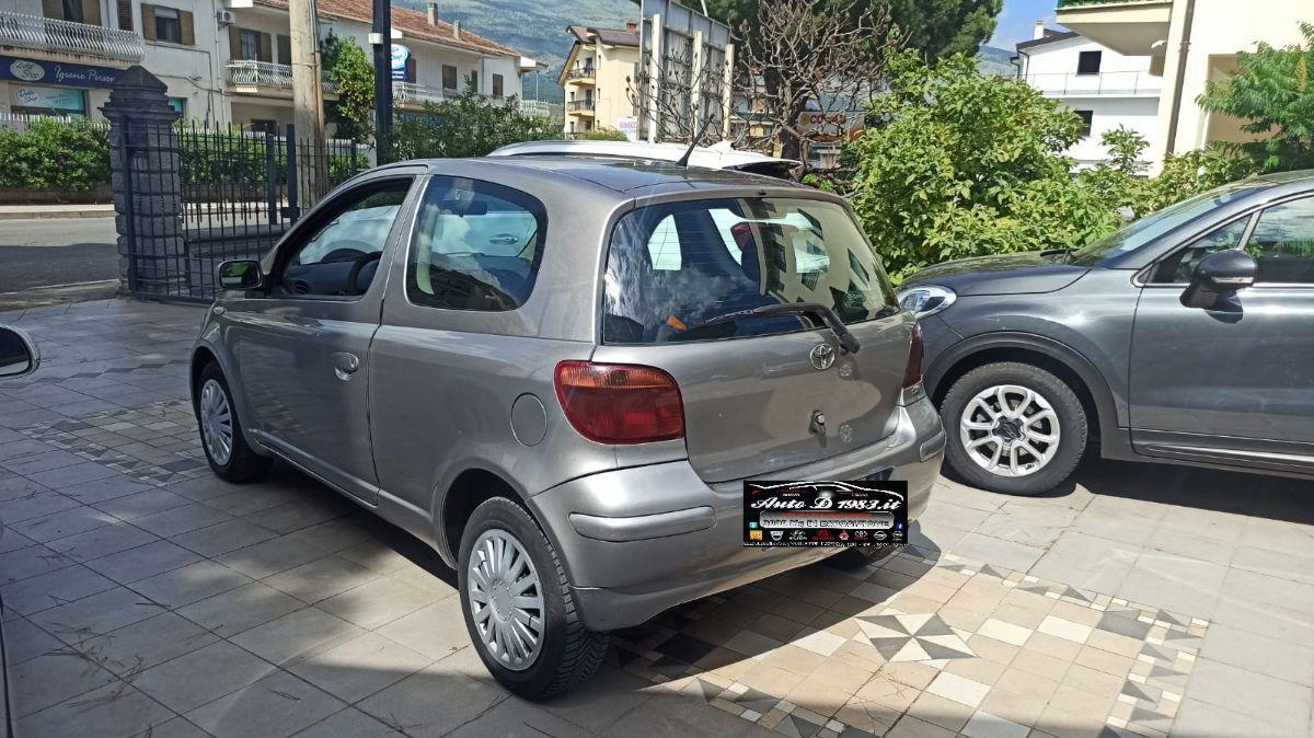 TOYOTA - Yaris - 1.4 D-4D DPF 3p. Sol