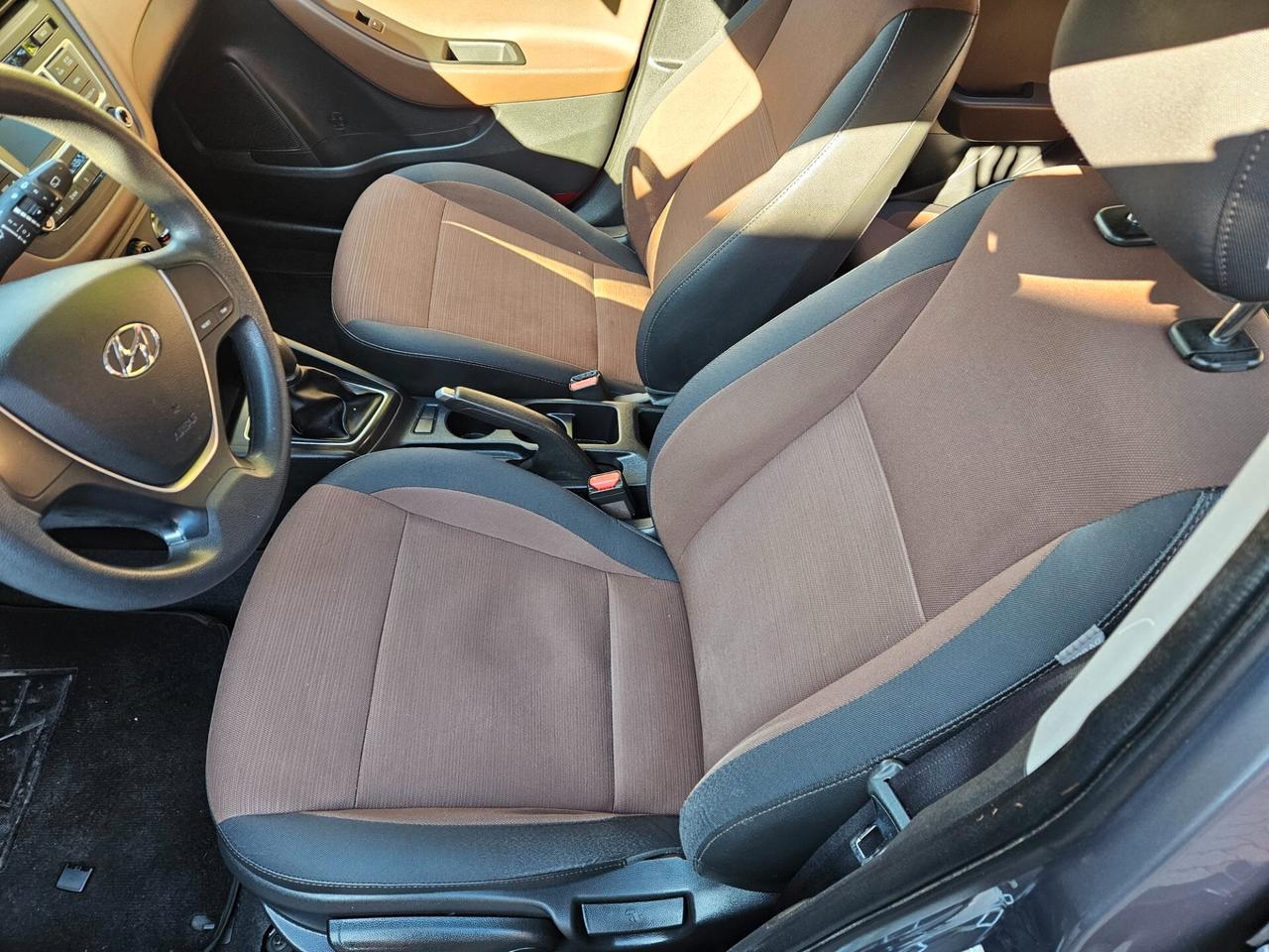 Hyundai i20 1.2 5 porte Classic - OK NEOPATENATI