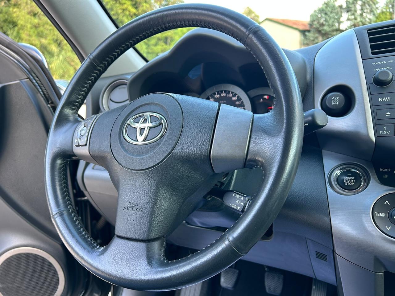 TOYOTA RAV4 2.2 D-CAT UNICO PROP. LUXURY TOP
