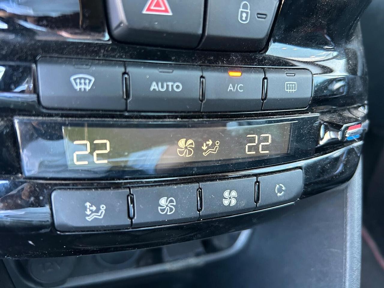 Peugeot 2008 GT LINE PureTech Turbo 130 6mt SPOTICAR