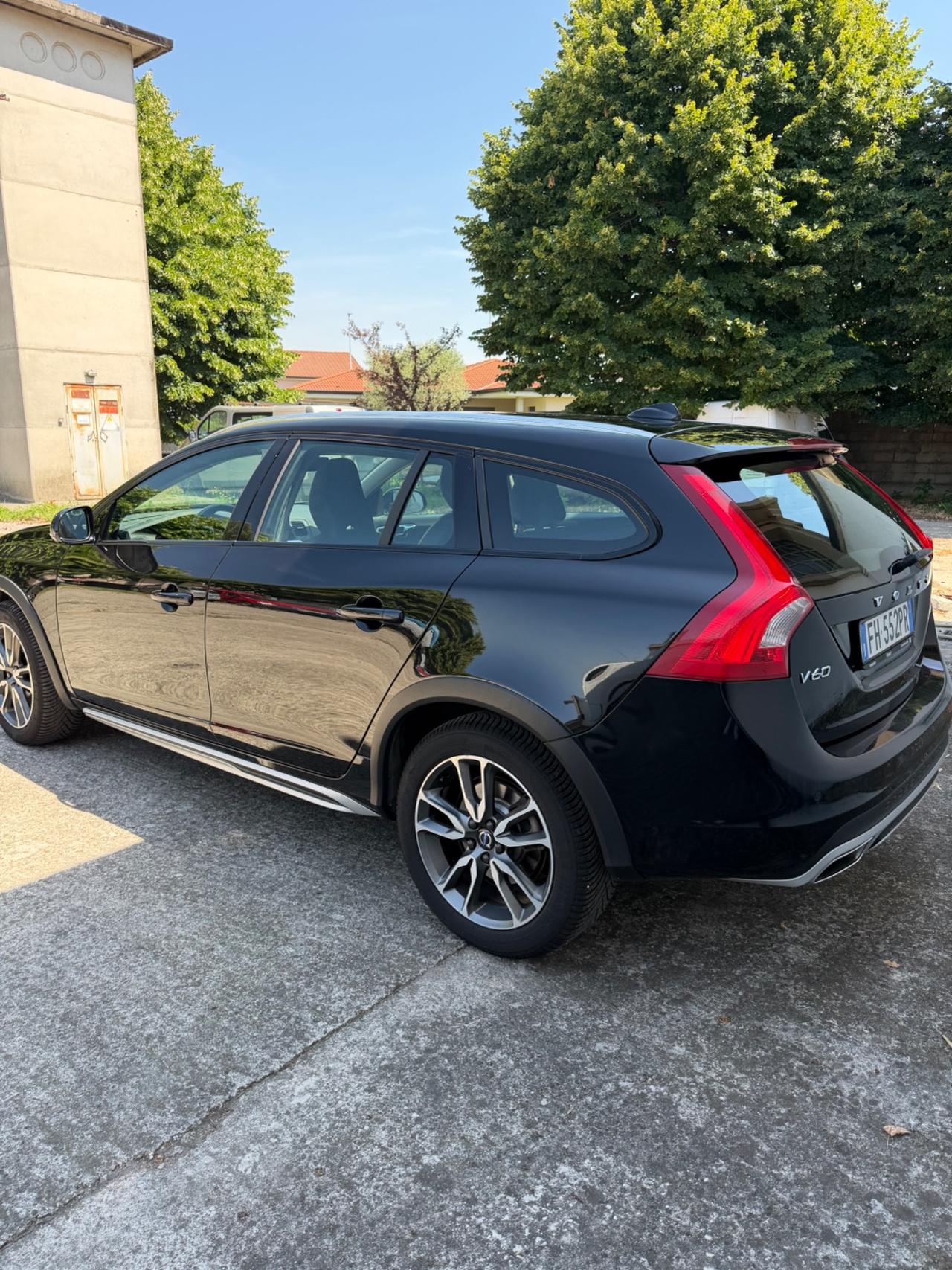 Volvo V60 Cross Country D4 Geartronic Pro