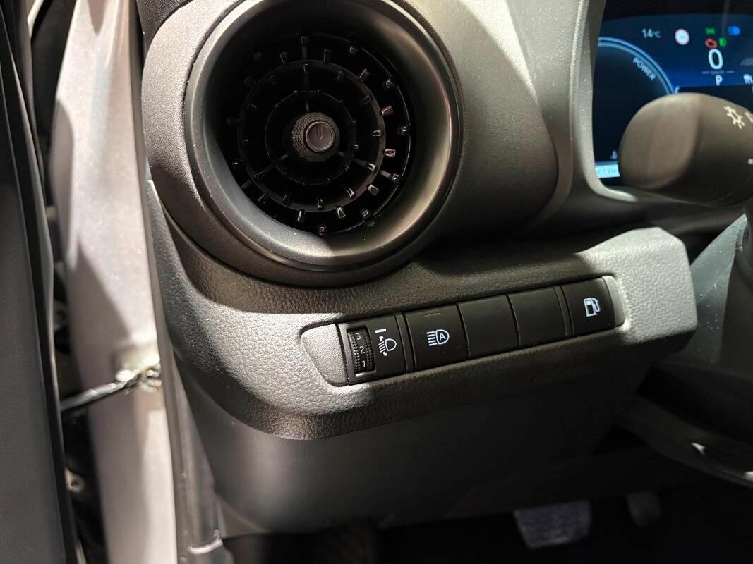 Toyota C-HR 1.8 hev Trend fwd e-cvt