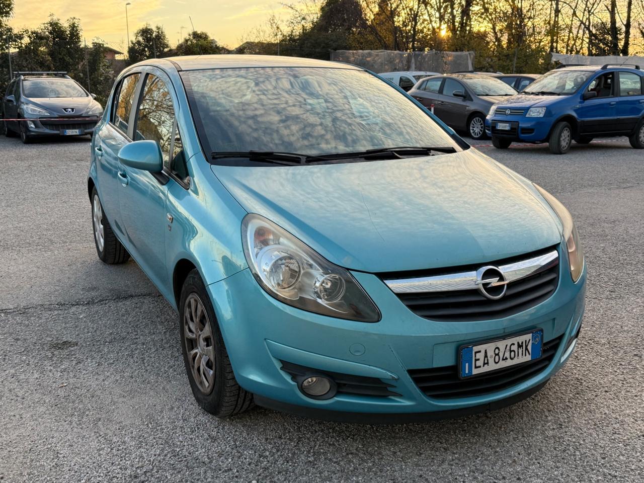 Opel Corsa 1.4 16V 5 porte Cosmo