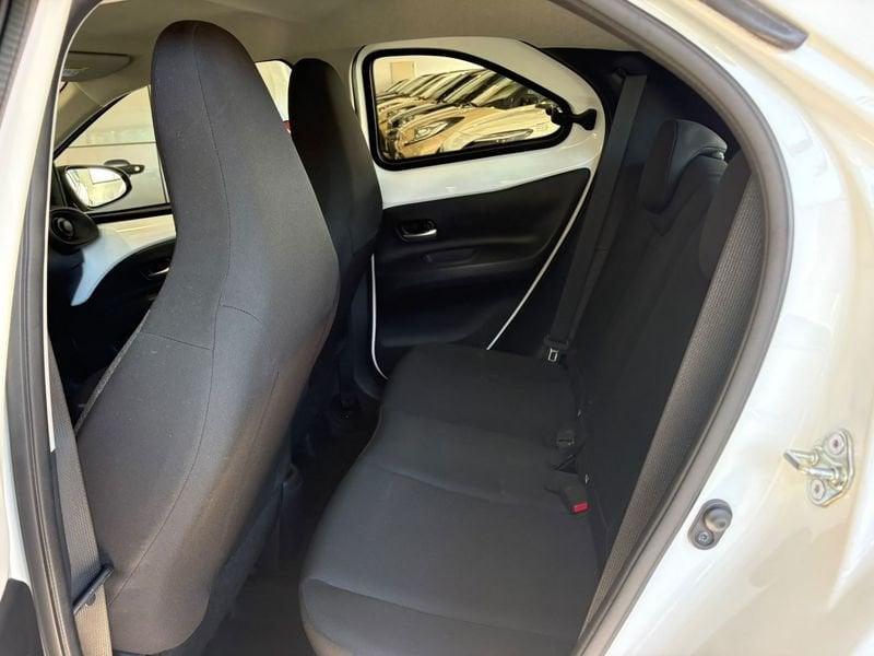 Toyota Aygo X 1.0B (72 CV) Active