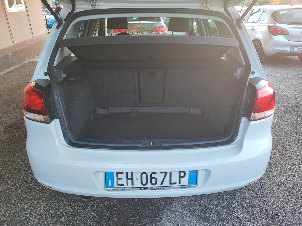 Volkswagen Golf 1.6 TDI DPF DSG 3p. Highline