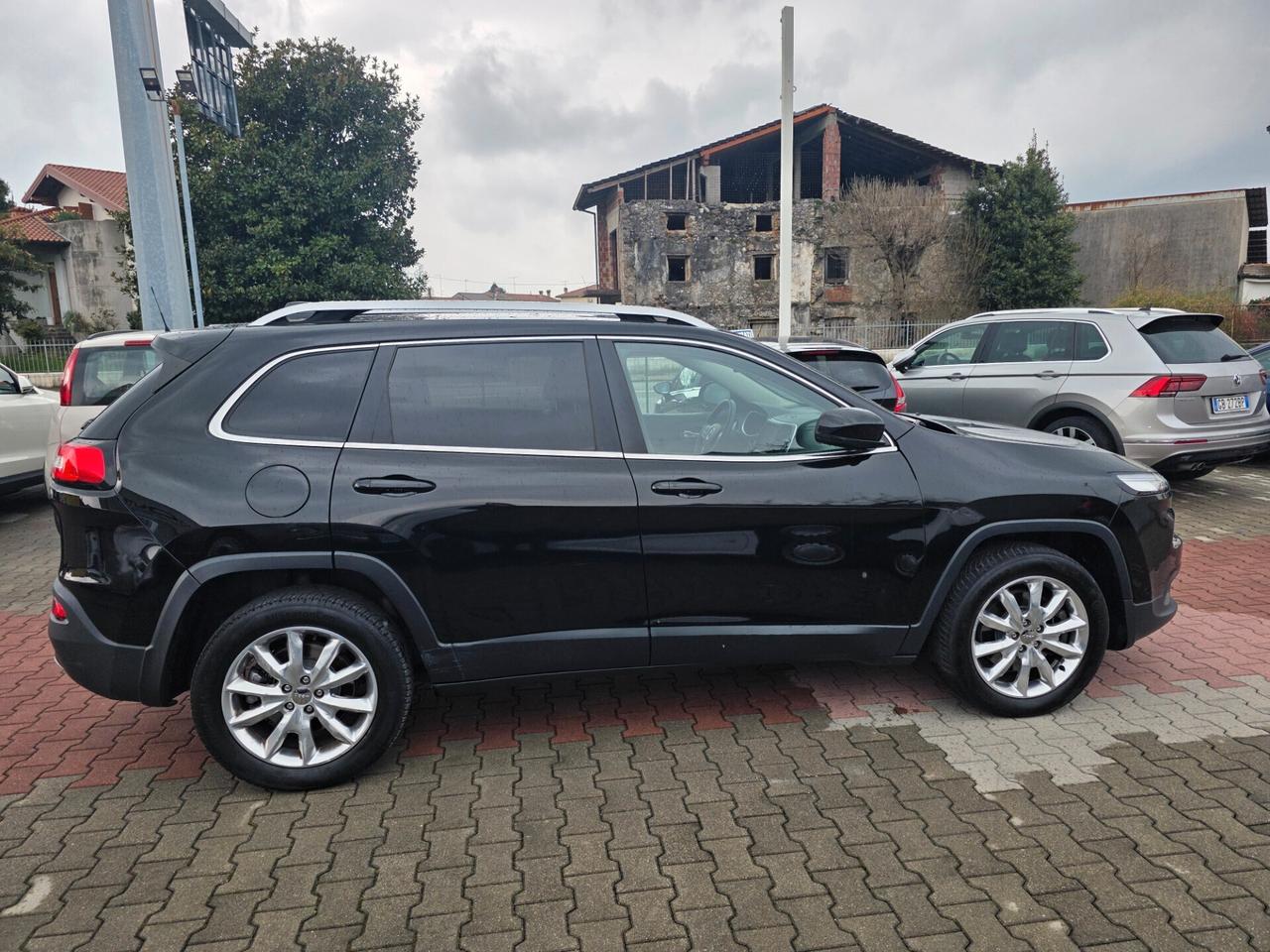 Jeep Cherokee 2.2D 200cv strafull 4WD automatic